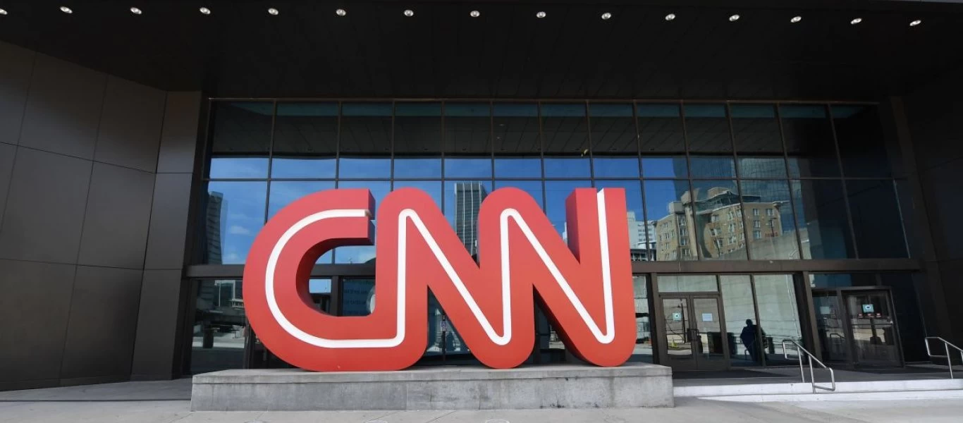Το CNN απέλυσε τρεις ανεμβολίαστους εργαζόμενους
